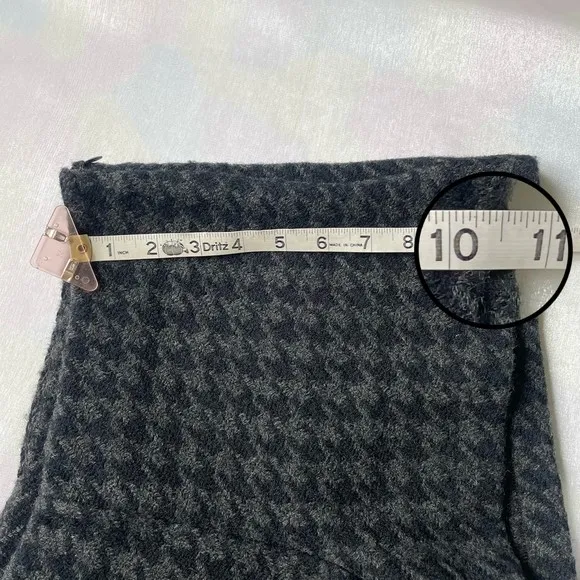Theory Classic Houndstooth Pied de Poule Print Black &amp; Grey Side Zip Wool Shorts