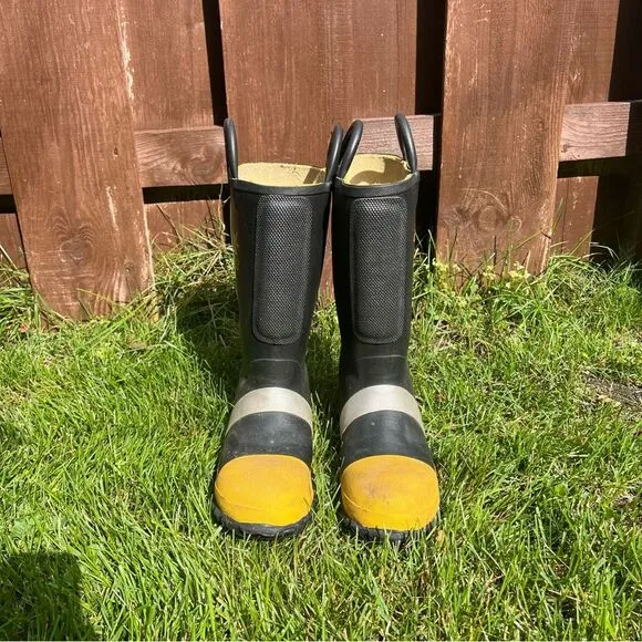 Thorogood Hellfire 807-6001 Insulated Firefighting Boots Men's Sz 6M women’s Sz8