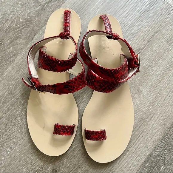 Tibi Hanson Red Snake-Effect Leather Sandals Crisscross Strap Round Kitten 39 9