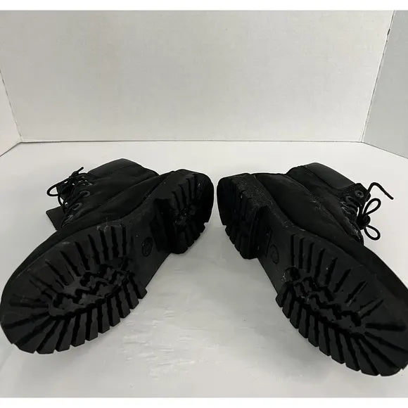 Timberland 12907 Junior Premium Black NuBuck Boots, Size 6 M.