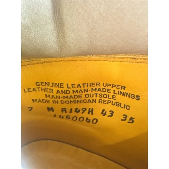 Timberland boots women Size 7M Suede Beige