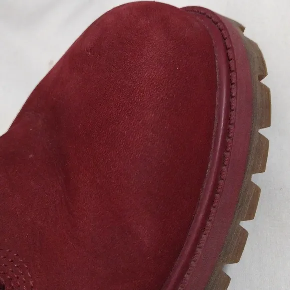 Timberland Cap Toe Grunge Nubuck Waterproof Lug Sole Boots Men's 7, Women's 8.5