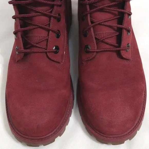 Timberland Cap Toe Grunge Nubuck Waterproof Lug Sole Boots Men's 7, Women's 8.5