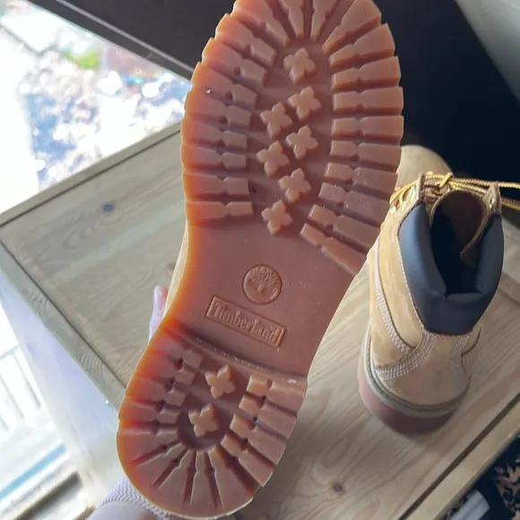 Timberland waterproof 6” OG tan boots