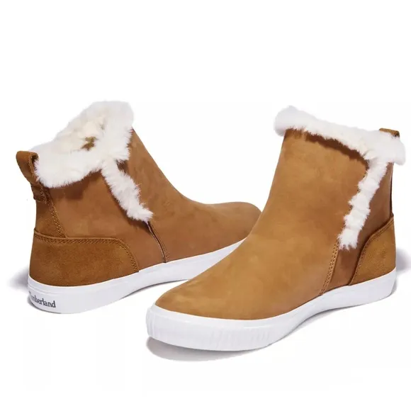 TIMBERLAND WOMEN'S SKYLA BAY PULL-ON BOOTS