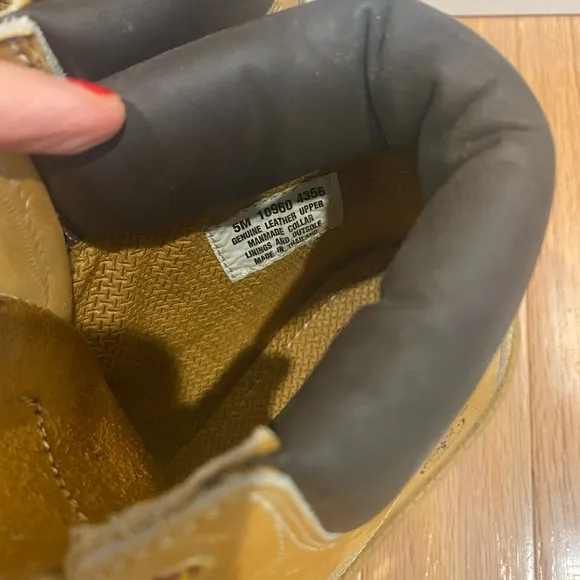 Timberland Womens Waterproof Boots sz 5
