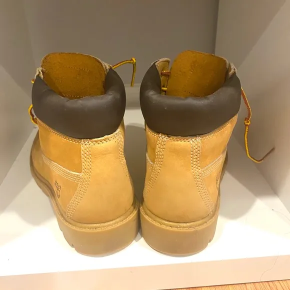 Timberland Womens Waterproof Boots sz 5