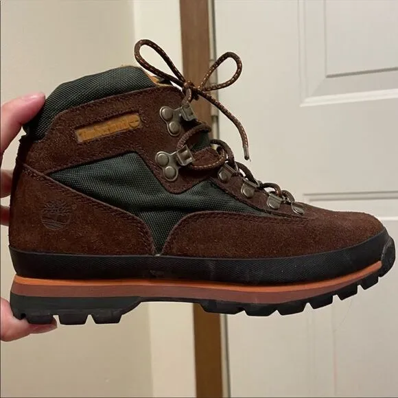 Timberland Women’s Brown Suede Boots - Size 7.5 - Excellent Condition