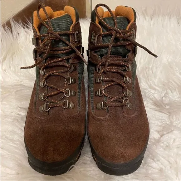 Timberland Women’s Brown Suede Boots - Size 7.5 - Excellent Condition