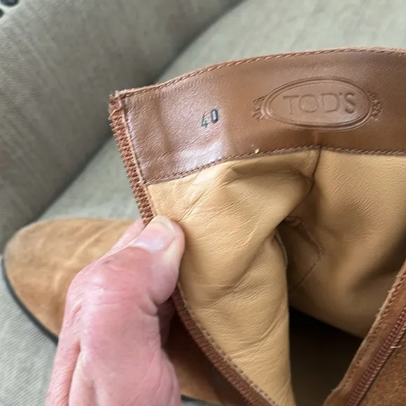 Tod's Ascot boots Double Leather Strap Tan Suede Bootie