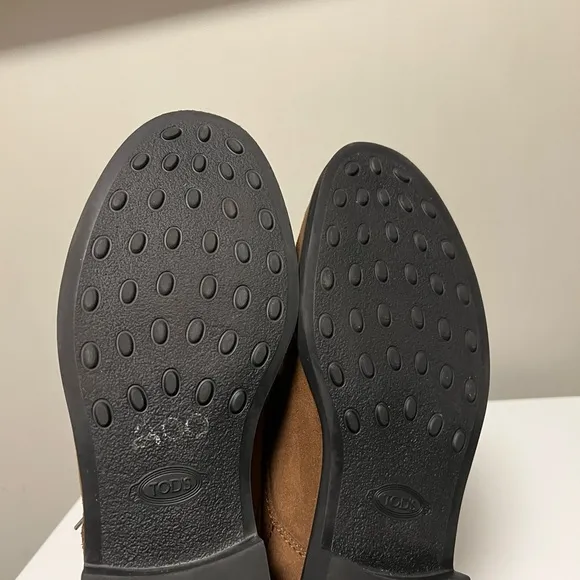 Tod’s Desert Boots in Suede Brown US 11.5 EU 44.5