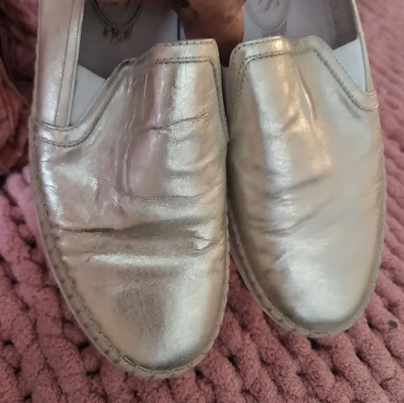 Tod's Gold Women's Loafers