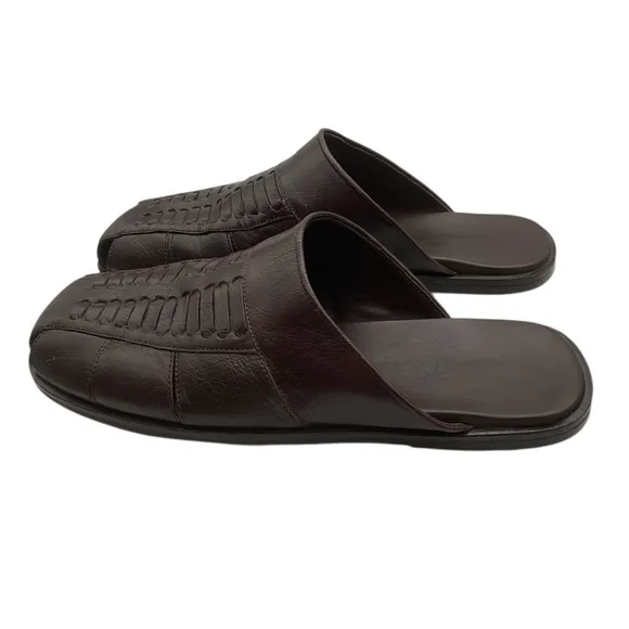 Tommy Bahama Men's Brown Leather Slip-On Shoes size 13