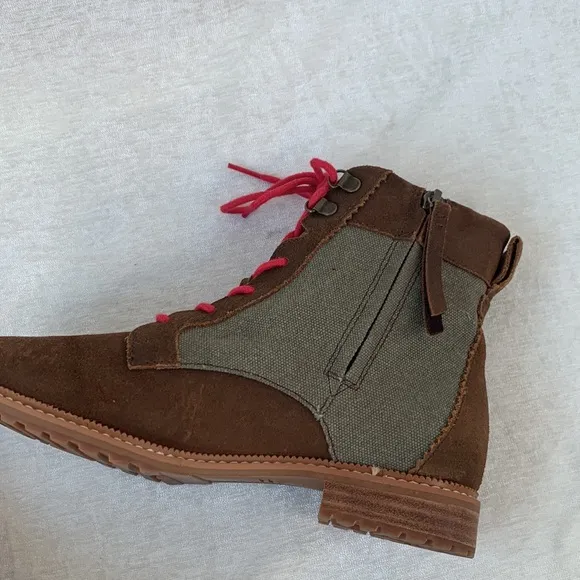 Toms Nolita Brown Suede Olive Green Canvas Hot Pink Lace Up Lug Soles Boots