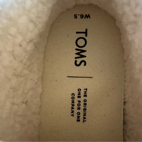 Tom’s Women’s Venice Collection Tan Suede  Size 6.5 Lace-Up Chukkas Boots