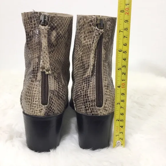 TopShop Snake-Effect Midnight Boots Sz 10.5 NWT