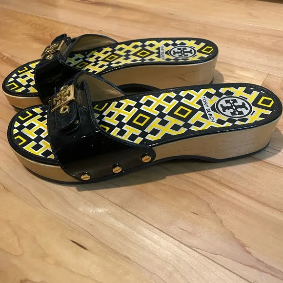 Tory Burch Black Patent Wooden Sandals Size 8