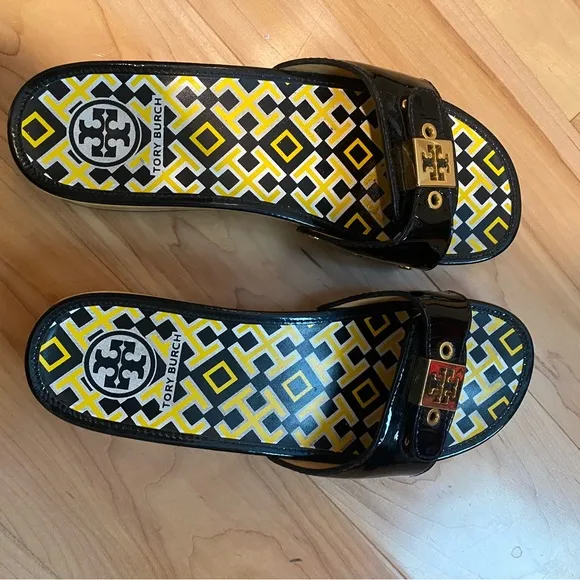 Tory Burch Black Patent Wooden Sandals Size 8