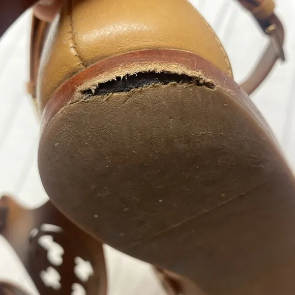 TORY BURCH Claire Capri Logo THONG Wedge LEATHER Sandals 7 Tan Fabulous Brown