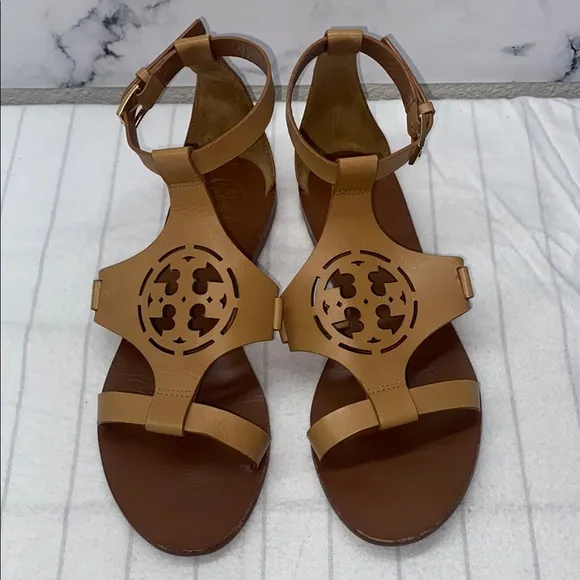 TORY BURCH Claire Capri Logo THONG Wedge LEATHER Sandals 7 Tan Fabulous Brown