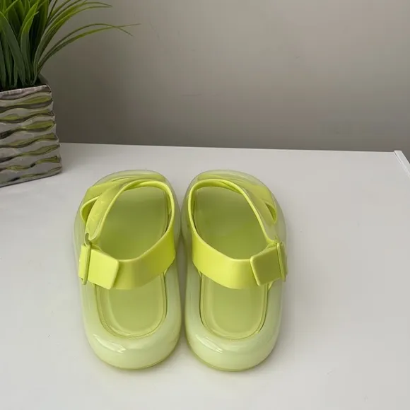 Tory Burch Criss Cross Bubble Jelly Sandals Lime Sherbert size 8