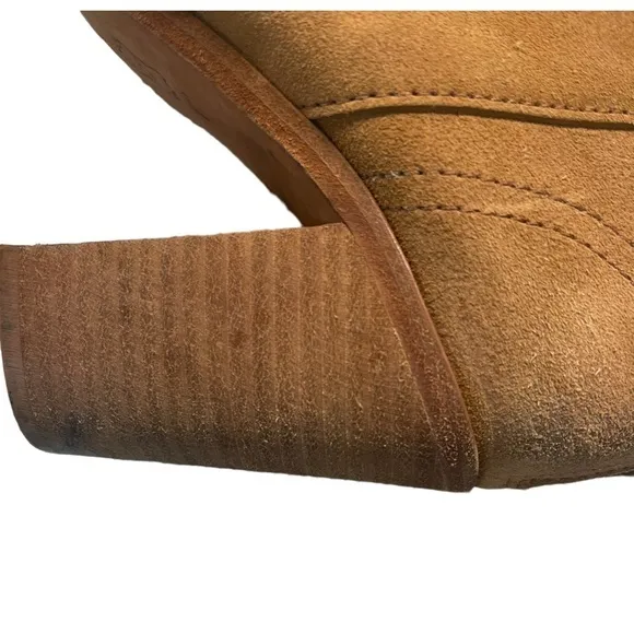 TORY BURCH Kira Size 6.5 Heeled Ankle Boots Tan Suede