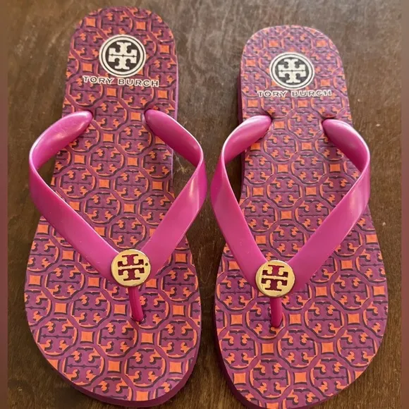 Tory Burch Party Fuschia Flip Flops Designer Sandals Shoes Beach Womens Size 8