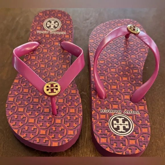 Tory Burch Party Fuschia Flip Flops Designer Sandals Shoes Beach Womens Size 8