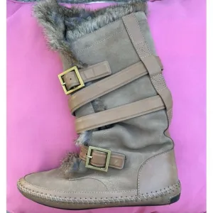 Tory Burch‎ Rabbit Fur Lining Boots, Whip Stitch Trim, Gold Tone Buckles Size 7M