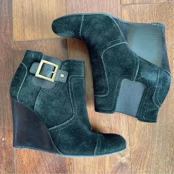 Tory Burch Suede Ankle Boots Wedge Heel Black Leather Gold Buckle Womens 9