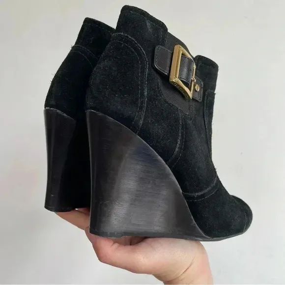 Tory Burch Suede Ankle Boots Wedge Heel Black Leather Gold Buckle Womens 9