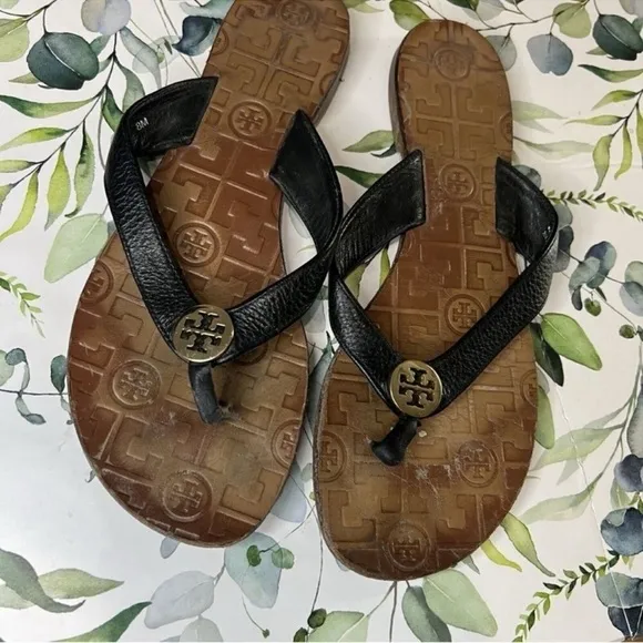 Tory Burch Thora Leather Metal Logo Sandals 8