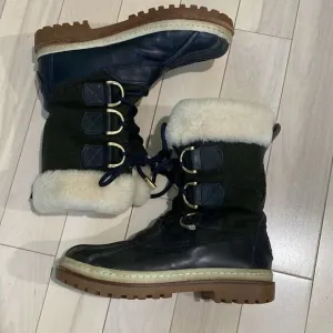 Tory Burch Women's Shearling Duck Rain Lace Up Waterproof Boots Black Size 7