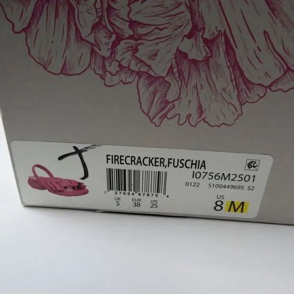 TRACY REESE NATURALIZER Hope For Flowers Firecracker SANDALS Size 8 Fuchsia NEW