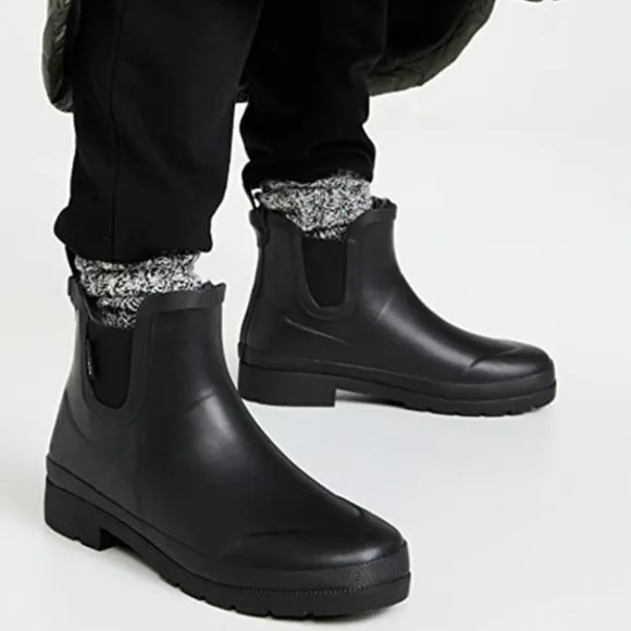 Tretorn Lara Lined Chelsea Rain Boots Faux Fur Booties Black Size 8 NEW