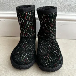 UGG 1112383T Toddlers' Black Rainbow Classic Il Graphic Stitch Boots 25EU / 8 US