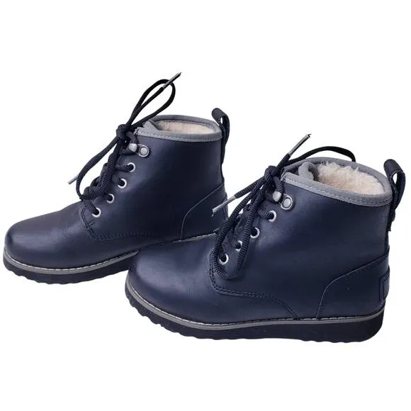 UGG Australia 1003165K Sheepskin Lined Black Leather Boots Boys US1 Waterproof