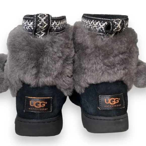 UGG Australia Black Classic Brie Sheepskin Suede Boots Womens Size 8