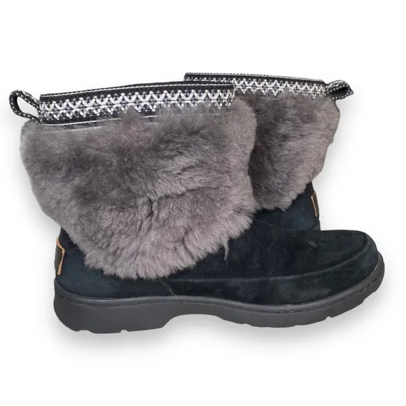 UGG Australia Black Classic Brie Sheepskin Suede Boots Womens Size 8