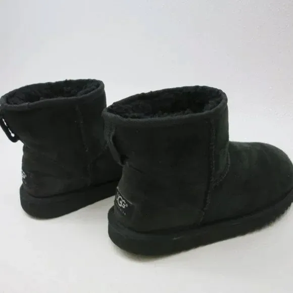 UGG Australia Classic Mini Black Boot 5854 Insulated 6