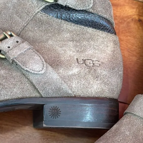 UGG Australia Cydnee Tall Riding Boots Womens Brown Suede Leather size 11 Eur 42