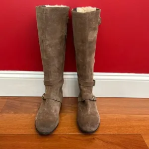UGG Australia Cydnee Tall Riding Boots Womens Brown Suede Leather size 11 Eur 42