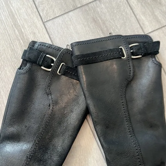 Ugg Australia Darcie black leather and suede riding boots size 5.5