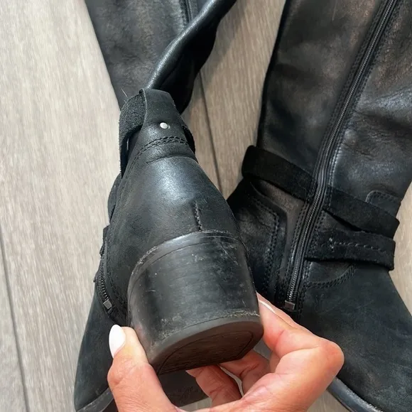 Ugg Australia Darcie black leather and suede riding boots size 5.5