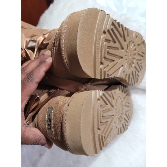 UGG Australia Girls Brown Faux Fur Boots With Ribbons F19010D sz 12