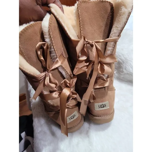 UGG Australia Girls Brown Faux Fur Boots With Ribbons F19010D sz 12