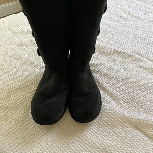 UGG Bailey button triple II suede sheepskin boots
