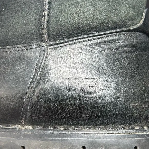 UGG Beacon Black Suede Leather Waterproof Pull On Sheepskin Lined Winter Boots
