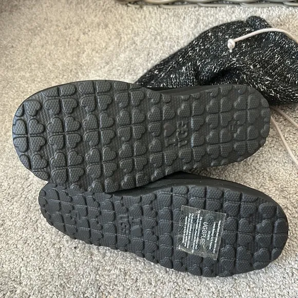 UGG BOOTS SIZE 5 BRAND NEW