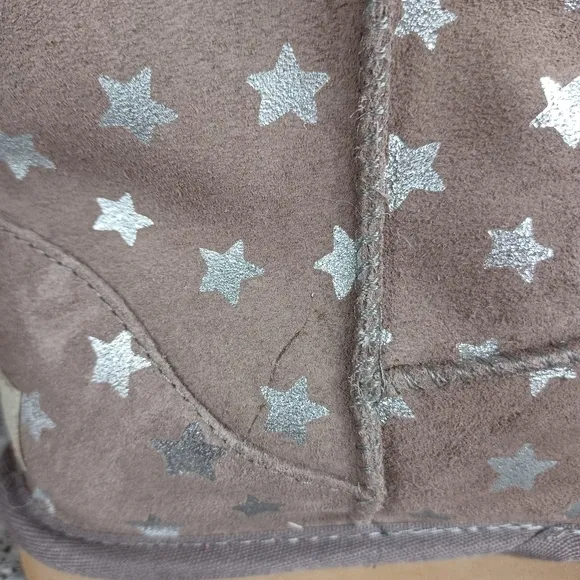 UGG Classic Boots Star Print Girls Size 4 Youth Shoes